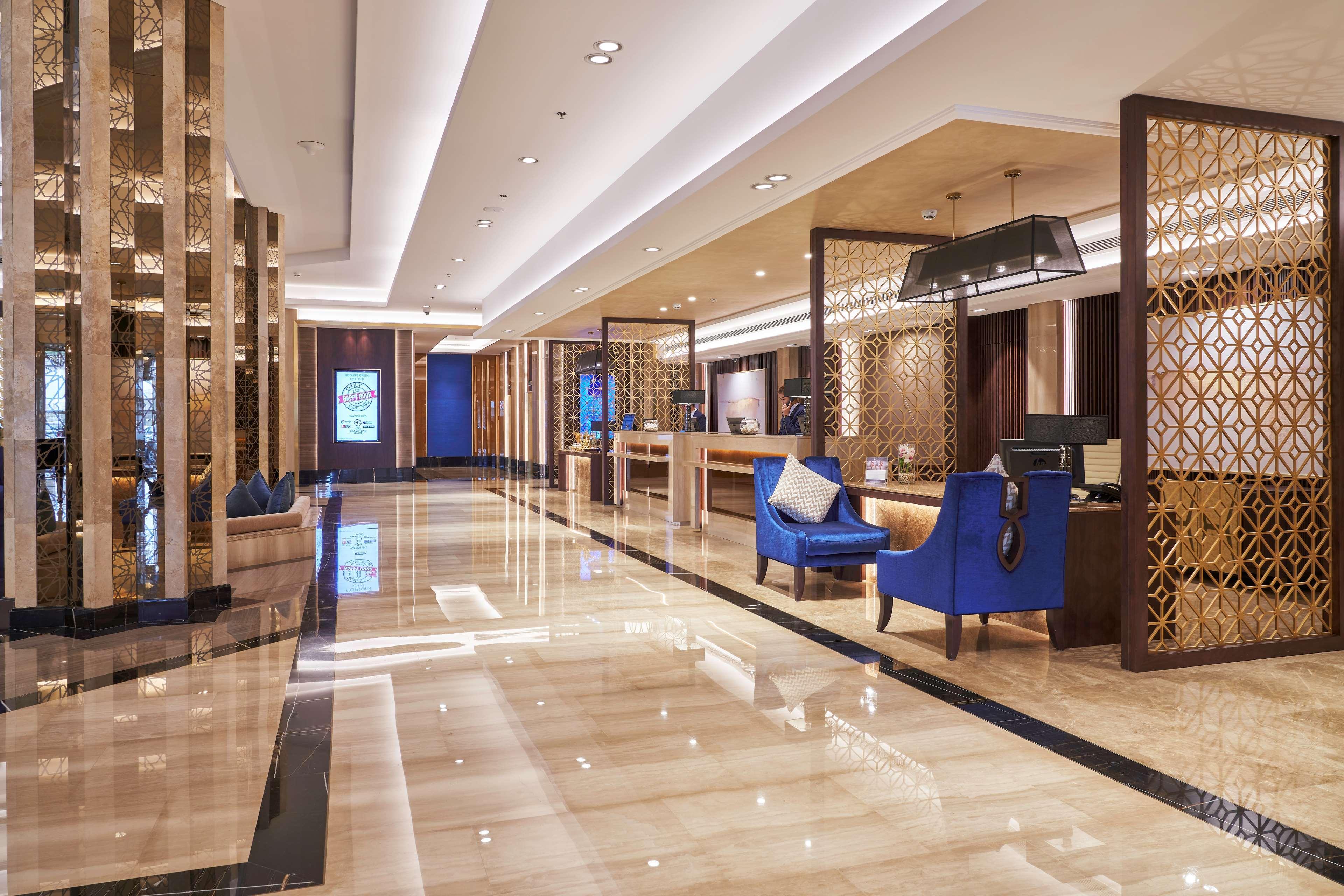 The Diplomat Radisson Blu Hotel Residence & Spa Manama Exterior photo